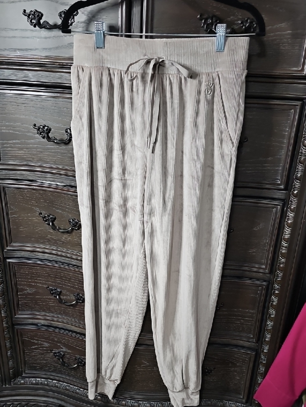 Victoria's Secret Taupe Ribbed Cropped Joggers Full Length